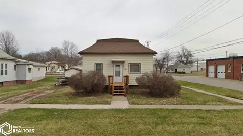 616 S 1st St, Oskaloosa, IA 52577