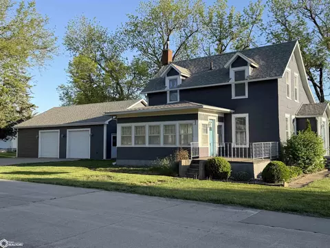 206 N High St, Montezuma, IA 50171