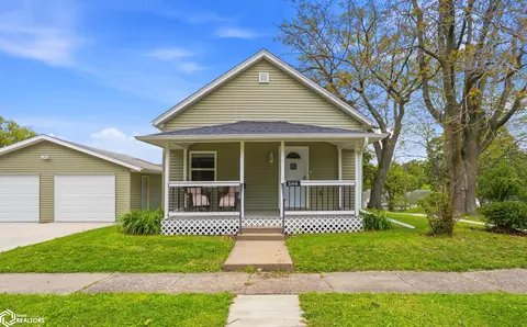 420 S Avenue C, Washington, IA 52353