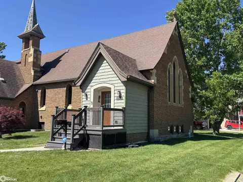 600 W Adams St #A, Creston, IA 50801