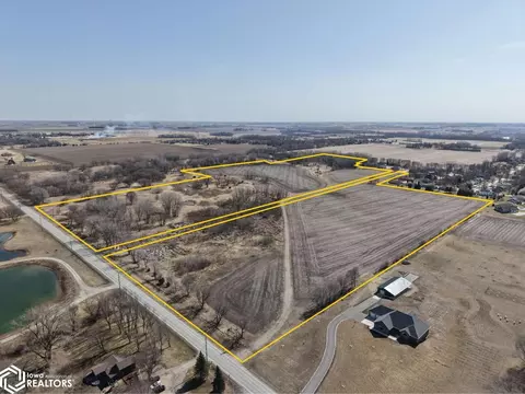 12 Th St NE, Mason City, IA 50401