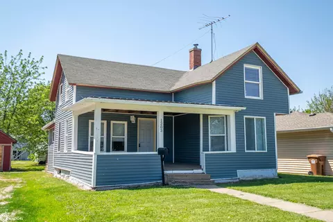1203 West St, Grinnell, IA 50112