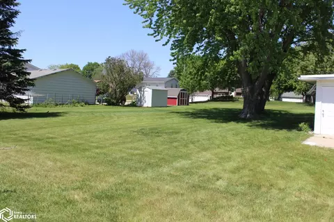 Exterior - 960 Front St, Garner, IA 50438 photo 5 of 7