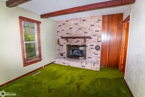 Living - 506 E Maple Ave, Conrad, IA 50621 photo 4 of 4