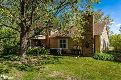 Exterior - 506 E Maple Ave, Conrad, IA 50621 photo 8 of 8