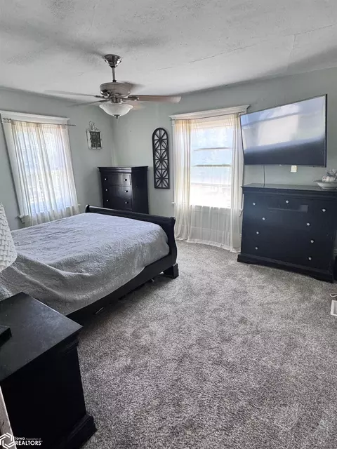 Bedroom - 601 Humboldt Ave, Bode, IA 50519 photo 6 of 8
