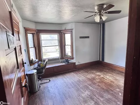 Bedroom - 601 Humboldt Ave, Bode, IA 50519 photo 2 of 8