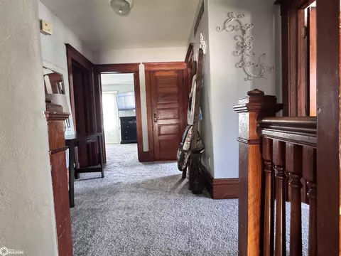 Entry Way - 601 Humboldt Ave, Bode, IA 50519 photo 6 of 10