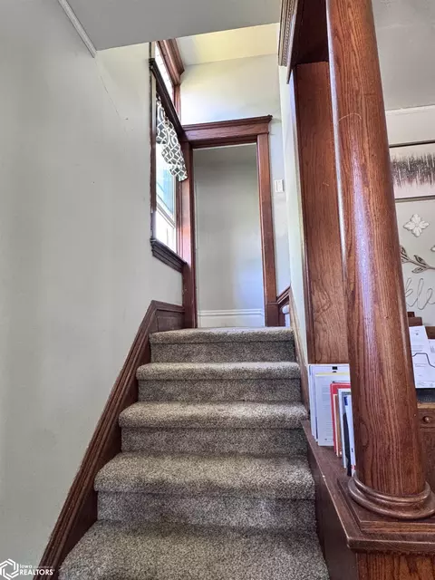Entry Way - 601 Humboldt Ave, Bode, IA 50519 photo 7 of 10