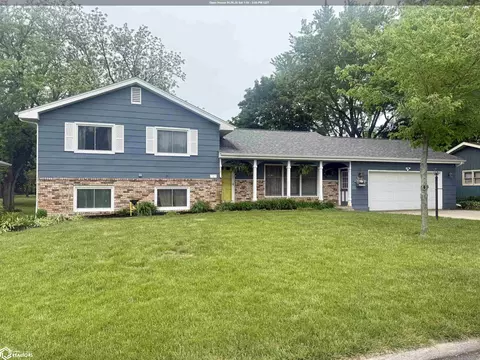 712 S Locust St, Jefferson, IA 50129