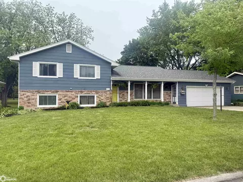712 S Locust St, Jefferson, IA 50129