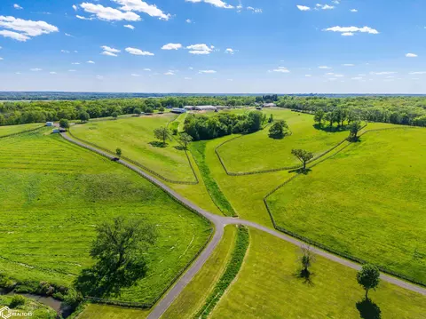 7820 SE Vandalia Rd, Runnells, IA 50237