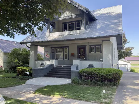 715 Washington St, Audubon, IA 50025