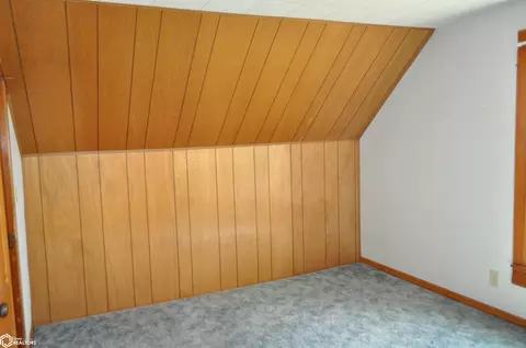 Bedroom - 19418 Timber Ave, Glidden, IA 51443 photo 6 of 9