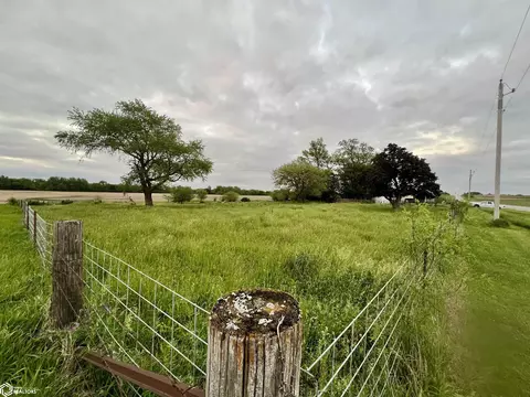 3163 State Hwy 2, Clarinda, IA 51632