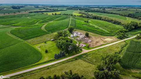 2724 102nd Ave, Wheatland, IA 52777