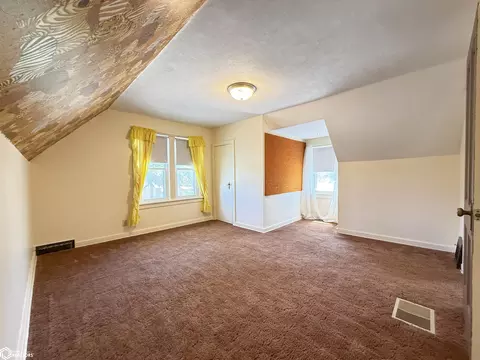 Bedroom - 207 3rd St SE, Hampton, IA 50441 photo 4 of 14