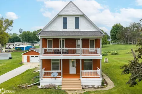 106 7th Ave, Defiance, IA 51527