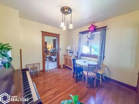 Dining - 1440 170th St, Hampton, IA 50441 photo 3 of 3