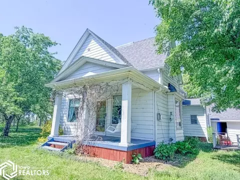 1440 170th St, Hampton, IA 50441