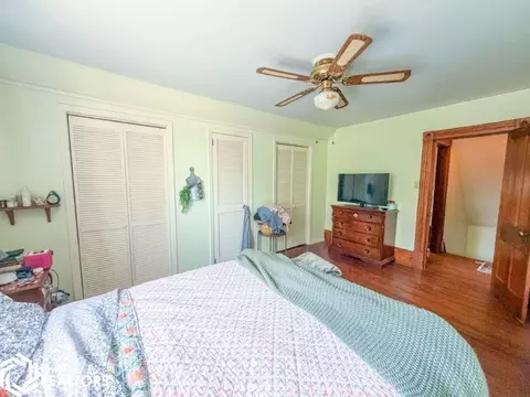 Bedroom - 1440 170th St, Hampton, IA 50441 photo 3 of 4