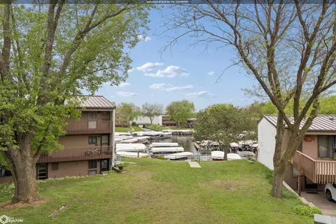 2700 N Shore Dr #J-14, Clear Lake, IA 50428