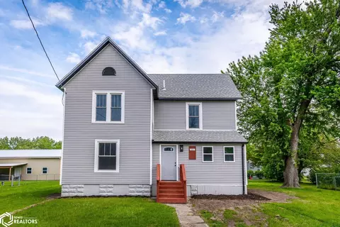 632 Woodlawn St, Traer, IA 50675