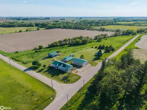 1901 W Broadway St, Dumont, IA 50625