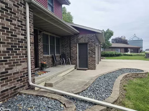 Exterior - 42 Golf View Ct, Garner, IA 50438 photo 3 of 9
