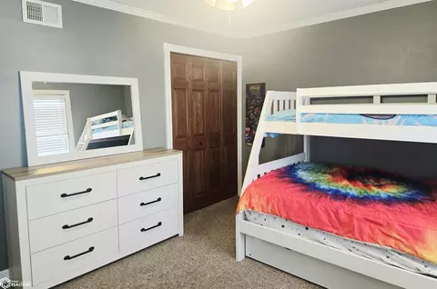 Bedroom - 42 Golf View Ct, Garner, IA 50438 photo 3 of 4