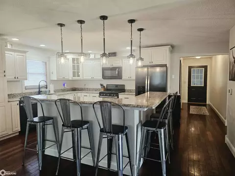 Kitchen - 42 Golf View Ct, Garner, IA 50438 photo 7 of 7
