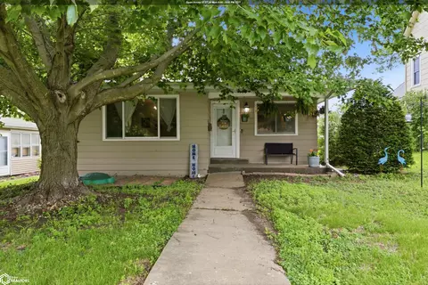 310 N Pine St, New London, IA 52645
