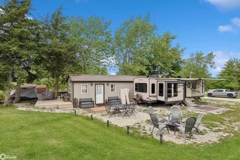 3201 Mormon Trl, Ellston, IA 50074