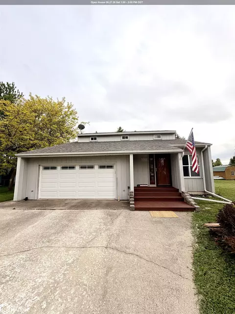 2323 21st St SW, Mason City, IA 50401
