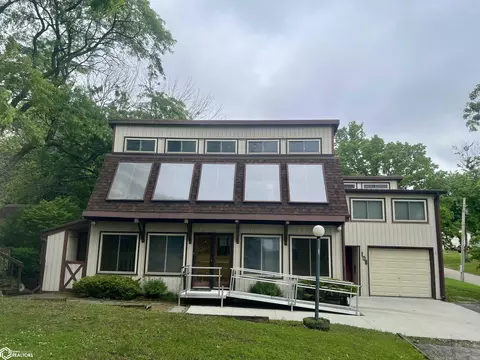 108 E South St, Lamoni, IA 50140