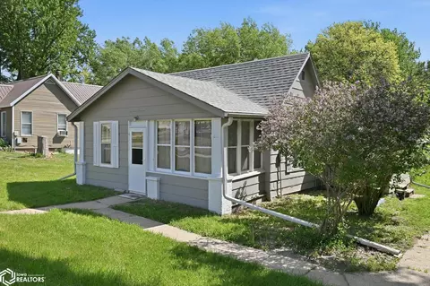 1614 12th St, Harlan, IA 51537