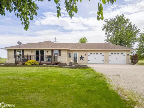 2805 Upper Greene Rd, Marble Rock, IA 50653