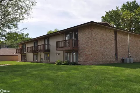 1124 N Carroll St #12, Carroll, IA 51401