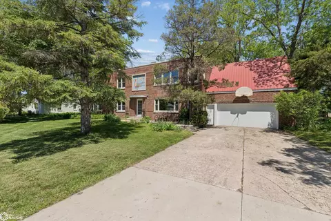 2310 Main Ave, Clear Lake, IA 50428
