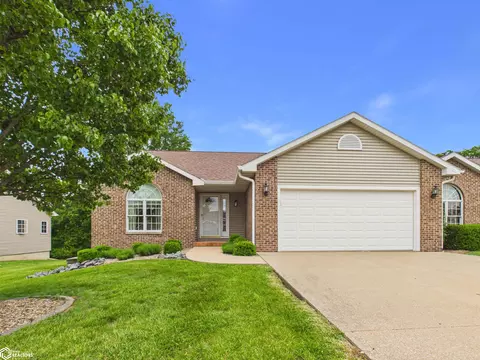 3257 Brookshire Dr, Keokuk, IA 52632
