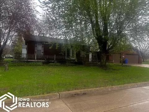 540 NE 2nd St NE, Britt, IA 50423