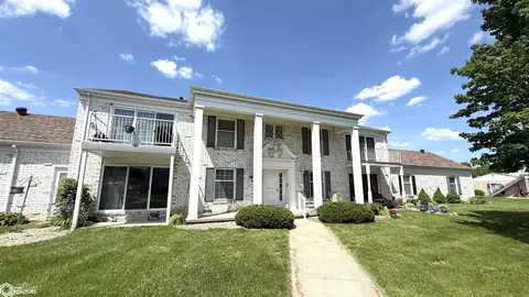 501 S Tennessee Pl #303, Mason City, IA 50401