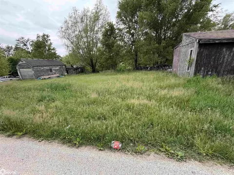 7 Th St, Steamboat Rock, IA 50672