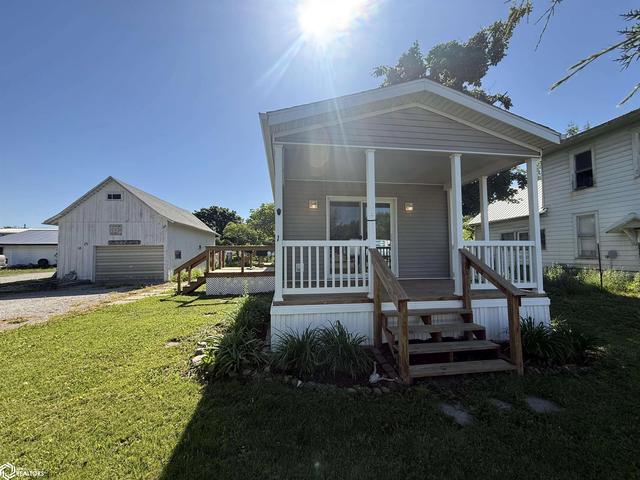 130 S Highway 1, Birmingham, IA 52535