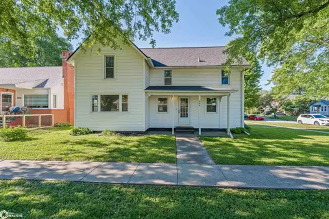 904 K Ave, Nevada, IA 50201