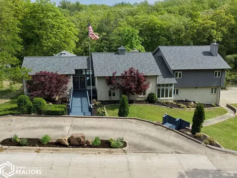 53 Woodshire Dr, Ottumwa, IA 52501