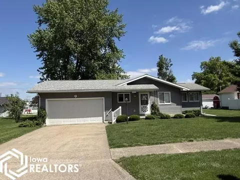 207 6th St, West Point, IA 52656