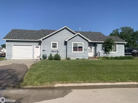 204 SE Vine St, Leon, IA 50144