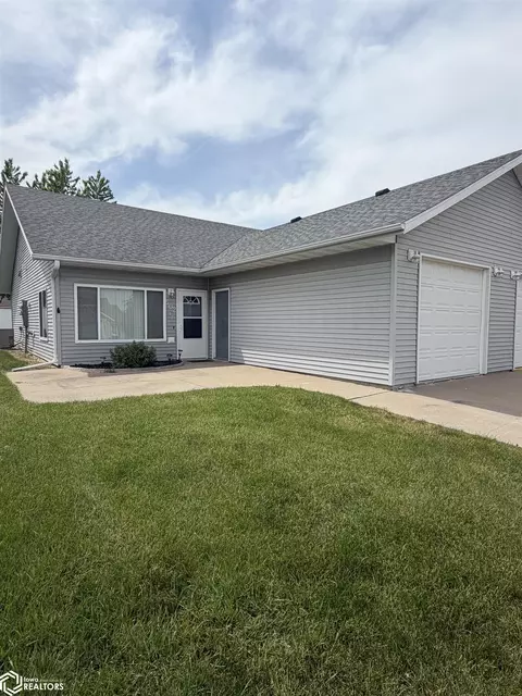 502 12 Crestview Dr, Le Grand, IA 50142