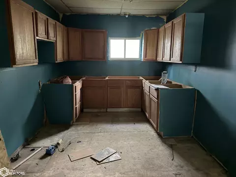 220 E Franklin, Centerville, IA 52544 photo 6